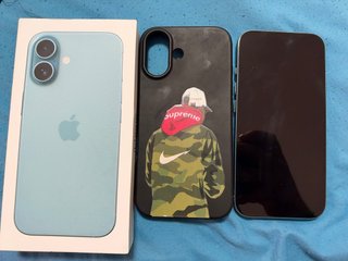 iPhone 16 Azul