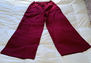 Pantalones anchos mujer color bordo