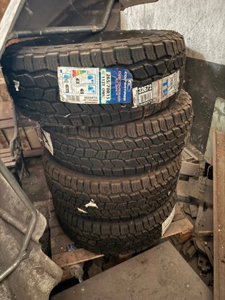 Neumáticos Cooper Discoverer AT3 265/70R15 112T