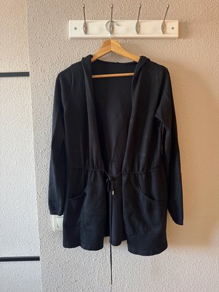 Chaqueta con capucha y cordón T M/L