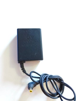 Cargador Sony PSP 1500mA
