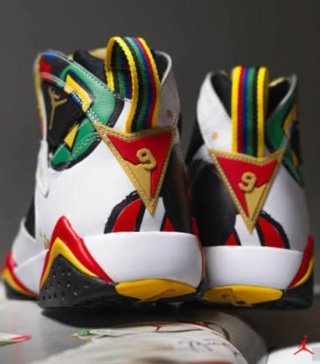 Zapatillas Nike Air Jordan 7 Retro Edición Miró.