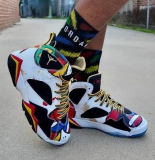 Zapatillas Nike Air Jordan 7 Retro Edición Miró.