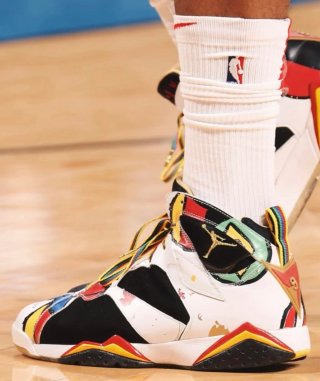 Zapatillas Nike Air Jordan 7 Retro Edición Miró.