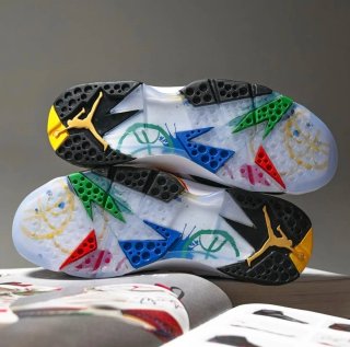 Zapatillas Nike Air Jordan 7 Retro Edición Miró.