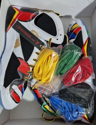 Zapatillas Nike Air Jordan 7 Retro Edición Miró.