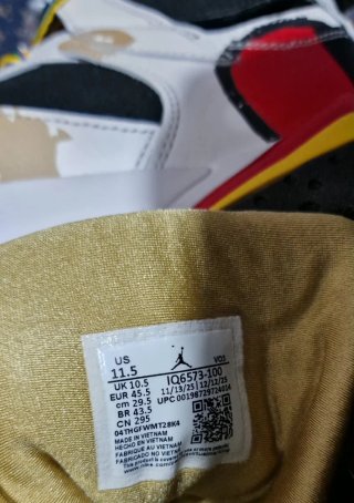 Zapatillas Nike Air Jordan 7 Retro Edición Miró.