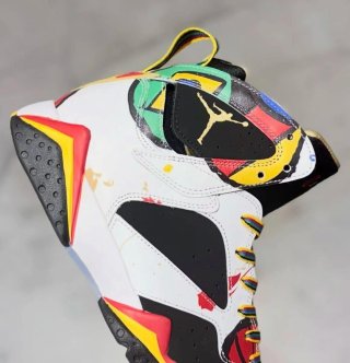Zapatillas Nike Air Jordan 7 Retro Edición Miró.