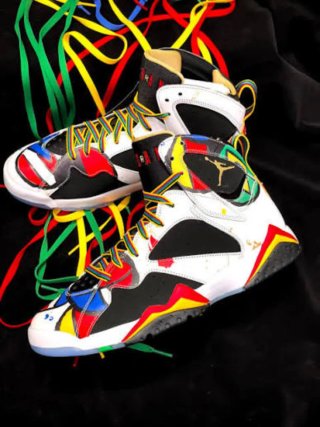 Zapatillas Nike Air Jordan 7 Retro Edición Miró.