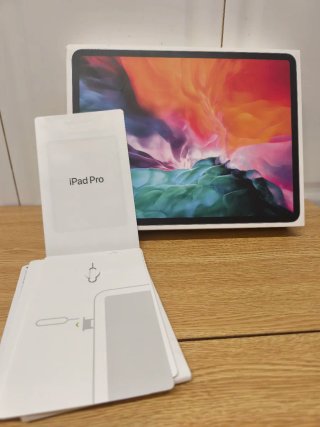 Caja iPad Pro 12.9  4 gen  (Solo Caja)