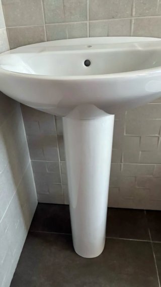 Lavabo de porcelana blanco