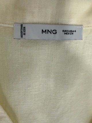 NUEVO. Mono de lino corto. Mango