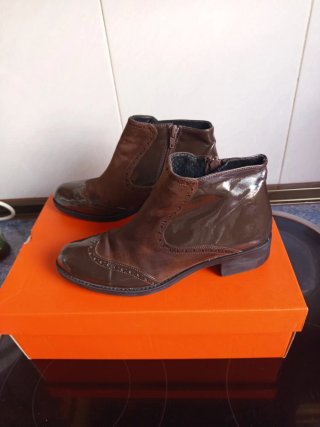 Botines marrones T39