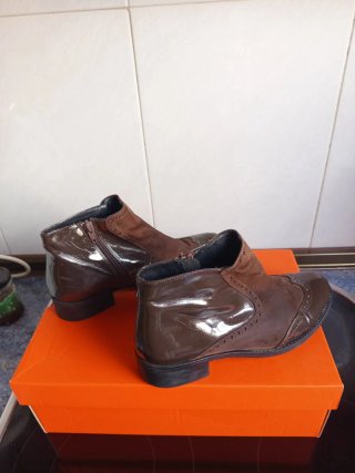 Botines marrones T39