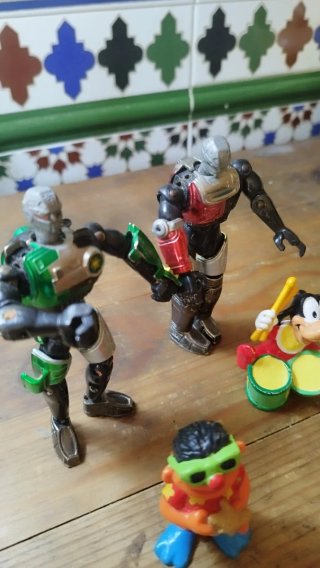 Lote 9 Muñecos Vintage Goma y Metal