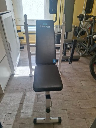 Máquina de Musculación y Banco Domyos