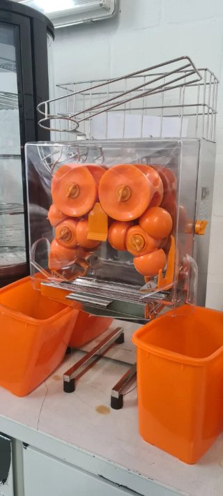 Exprimidor de Zumo Automático