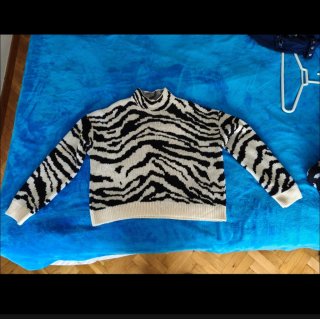 Jersey Cebra Cuello Alto Talla XL