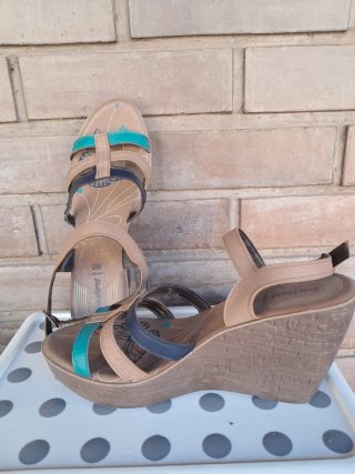 Sandalias cuña Graceland beige y turquesa