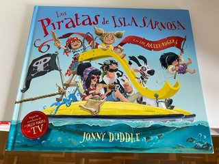 Los piratas de isla sarnosa. Libro infantil.