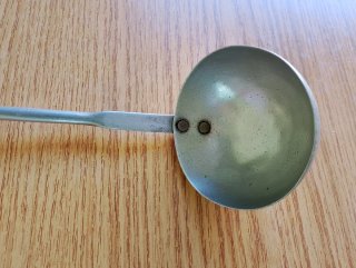 Cucharón Antiguo de Aluminio Artesanal