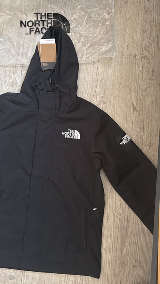 Cortavientos The North Face Negro