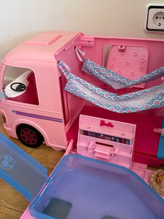 Lote Barbie: Autocaravana y Barco