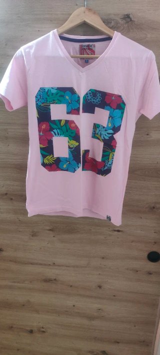Camiseta Inside cuello pico floral talla S