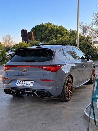 CUPRA Leon 2021