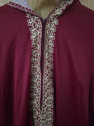 DISFRAZ CHILABA GRANATE. TALLA L/XL