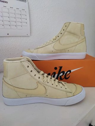 Nike Blazer Mid PRM MF Alabaster Talla 39