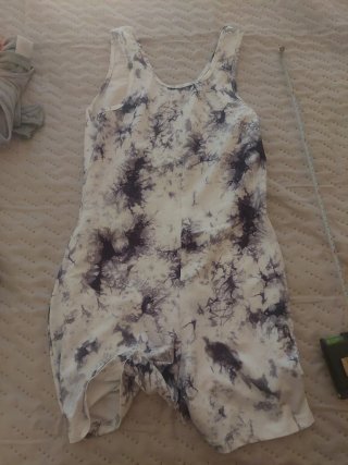 Mono deportivo estampado