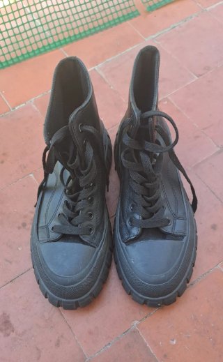 Botas altas negras