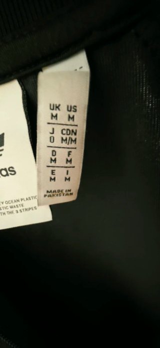 Sudadera Adidas Negra con Rayas Blancas