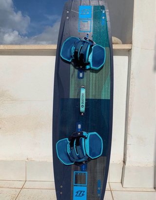 Tabla Kitesurf North Jaime 2018 con Pads 2019