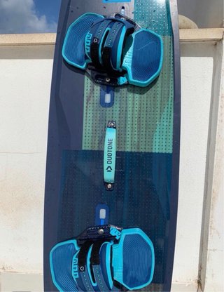 Tabla Kitesurf North Jaime 2018 con Pads 2019