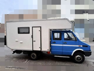Camión vivienda Iveco Daily 40.10 4x4