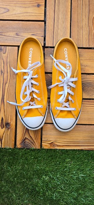 Mules Converse Amarillas Talla 38