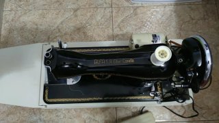 Máquina de coser Alfa clásica