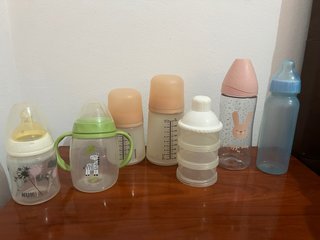 Lote de biberones variados