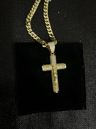 Cadena de oro 14k con colgante de cruz