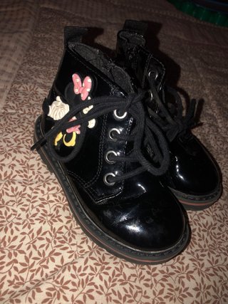 Botines Infantiles Beige y Negros