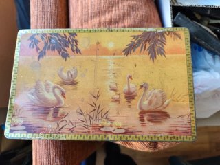 Caja metálica vintage El Dromedario Santander
