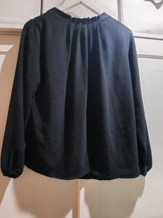 Blusa Negra de Invierno