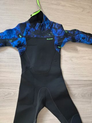 Neopreno OLAIAN azul y negro infantil