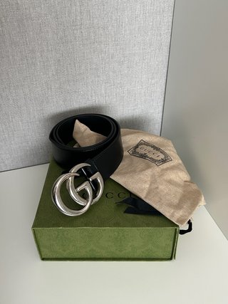 Cintura Gucci Nero con Logo Argento