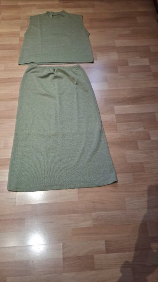 Conjunto falda y top verde