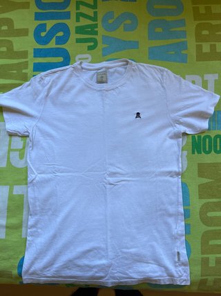 Camiseta Scalpers blanca Talla S NEGOCIABLE!