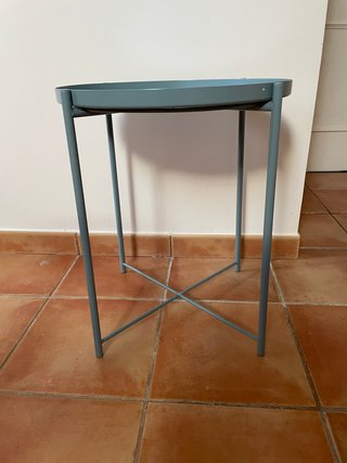 Mesa auxiliar redonda Ikea azul