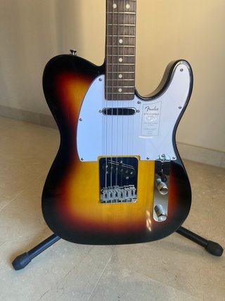 Fender Telecaster Standard (indonesia) con funda